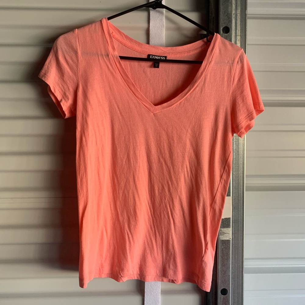 3/$12 Express basic vneck size xs